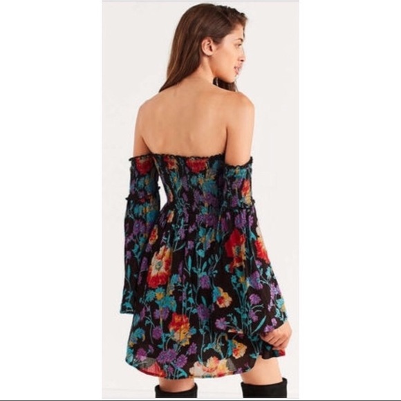 UO Ecote Floral Smocked Boho Dress Top - Picture 3 of 8